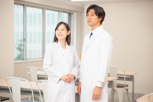医師2人